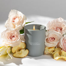 Load image into Gallery viewer, ST. REGIS SIGNATURE CANDLE