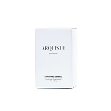 Load image into Gallery viewer, White box with &#39;Arquiste&#39; branding on a white background