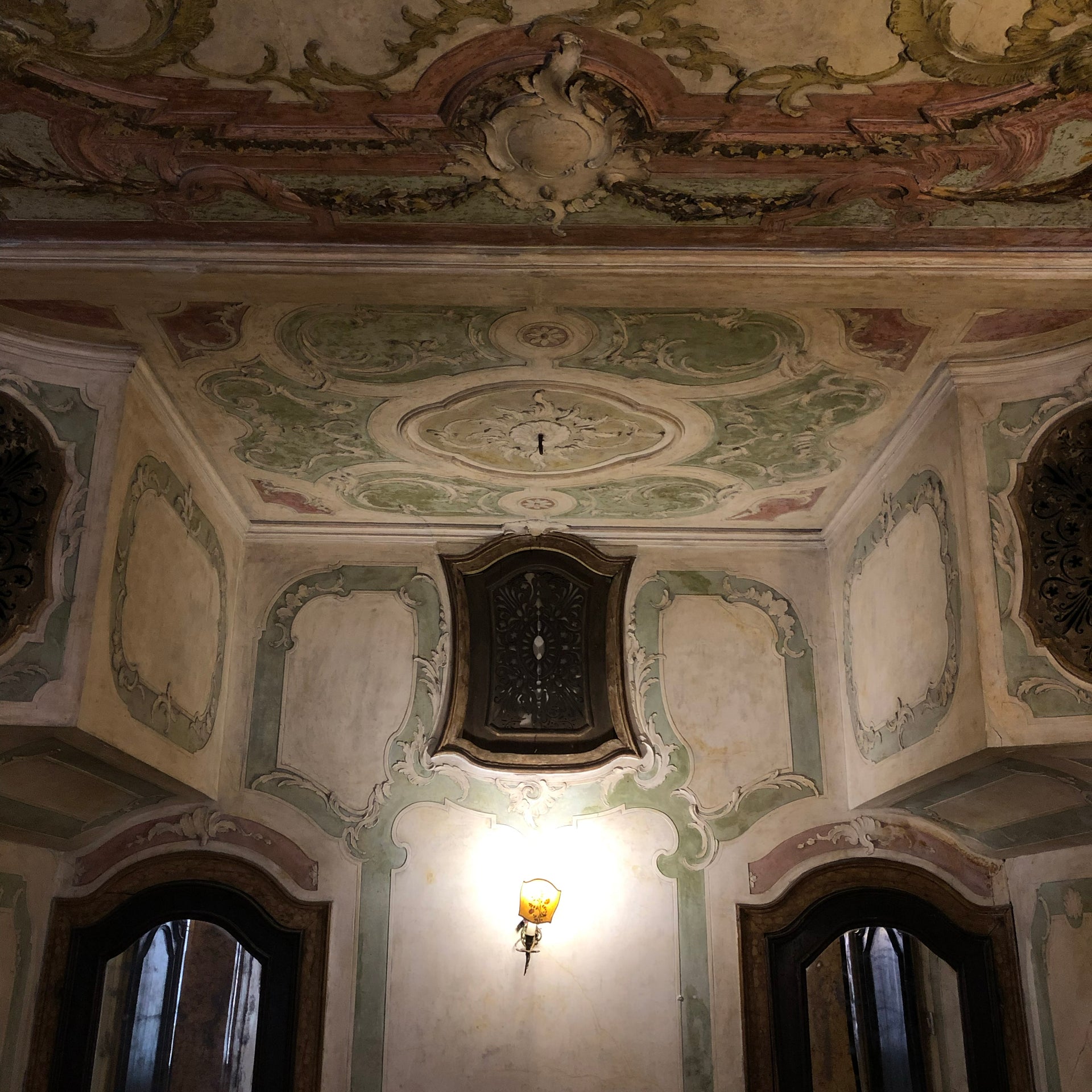 VENICE ROCOCO